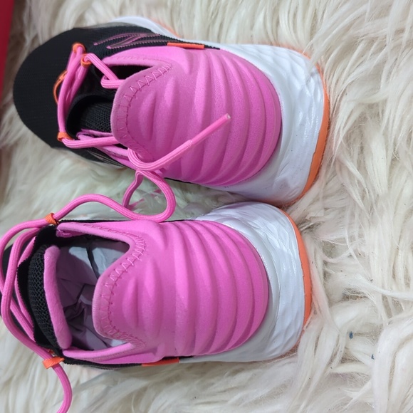 Brand new New Balance shoes - Picture 4 of 5